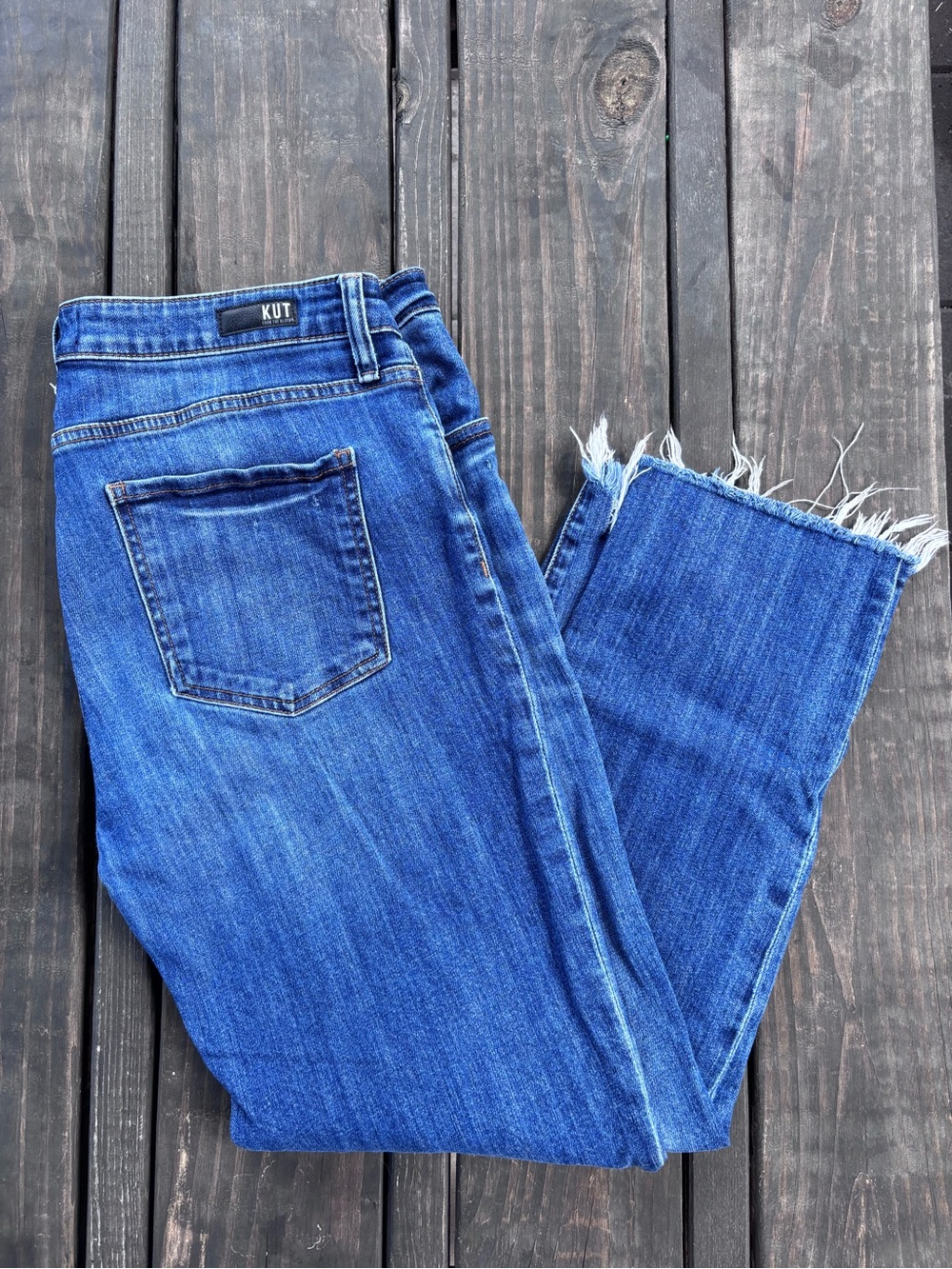 Kut from the Kloth Distressed Raw-Hem Cropped Blue Jeans - Picture 2 of 8